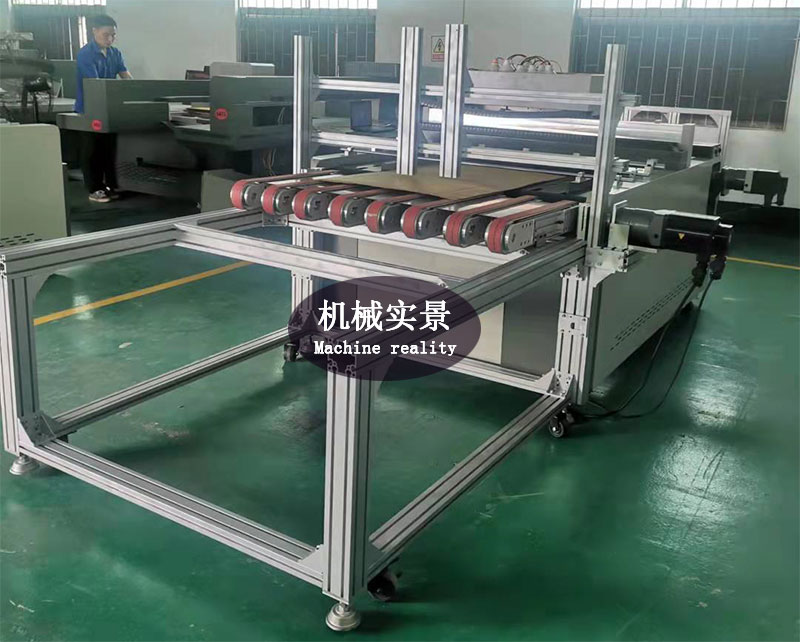 紙箱無版印刷機(jī)設(shè)備實(shí)拍，紙箱數(shù)碼印刷機(jī)廠家實(shí)拍機(jī)械。